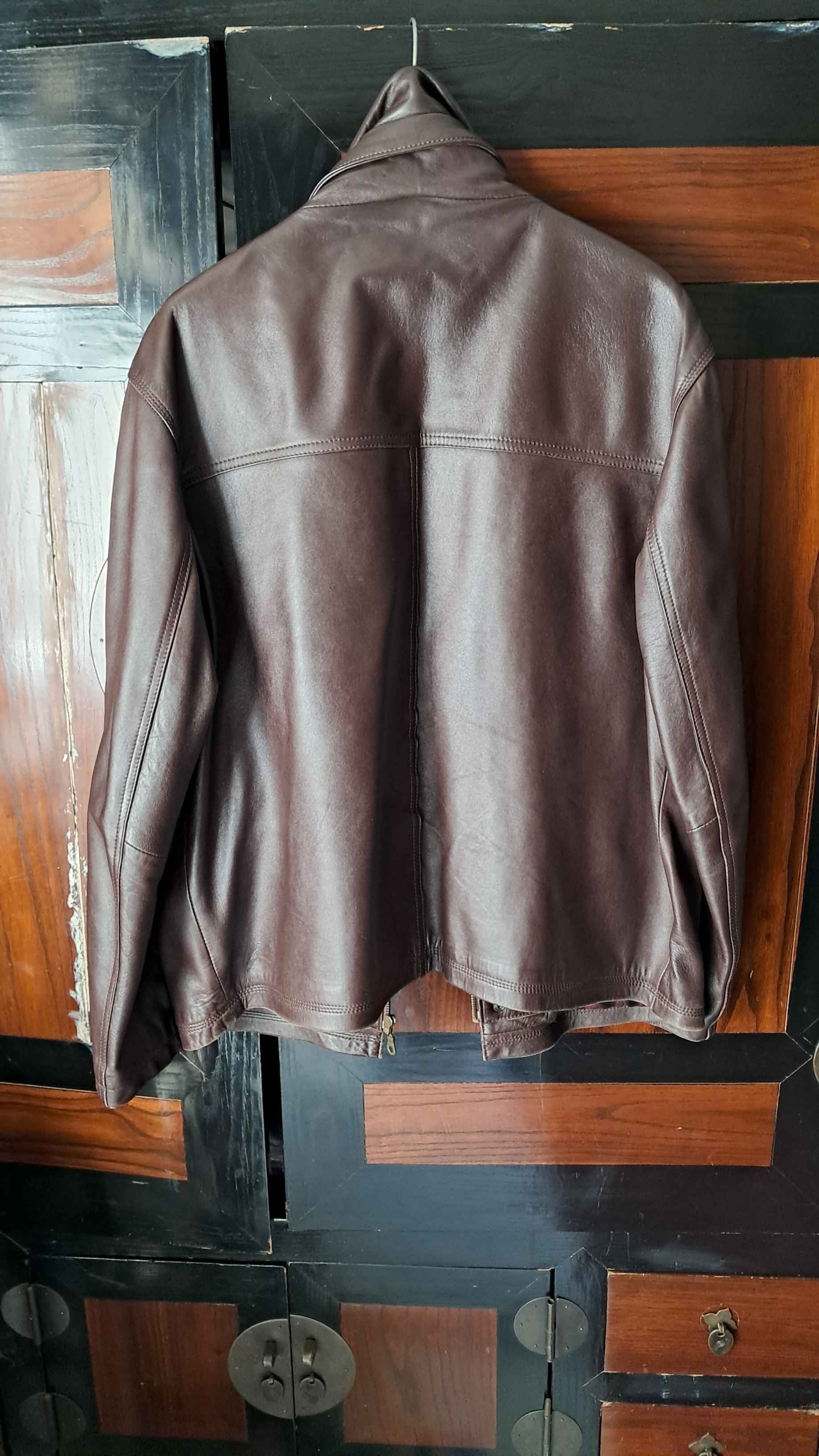 Vestes en cuir noire marron homme T-shirt — photo 2