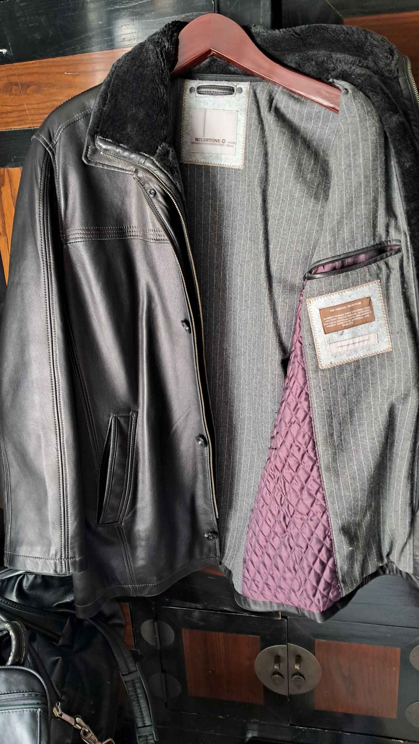 Vestes en cuir noire marron homme T-shirt — photo 3
