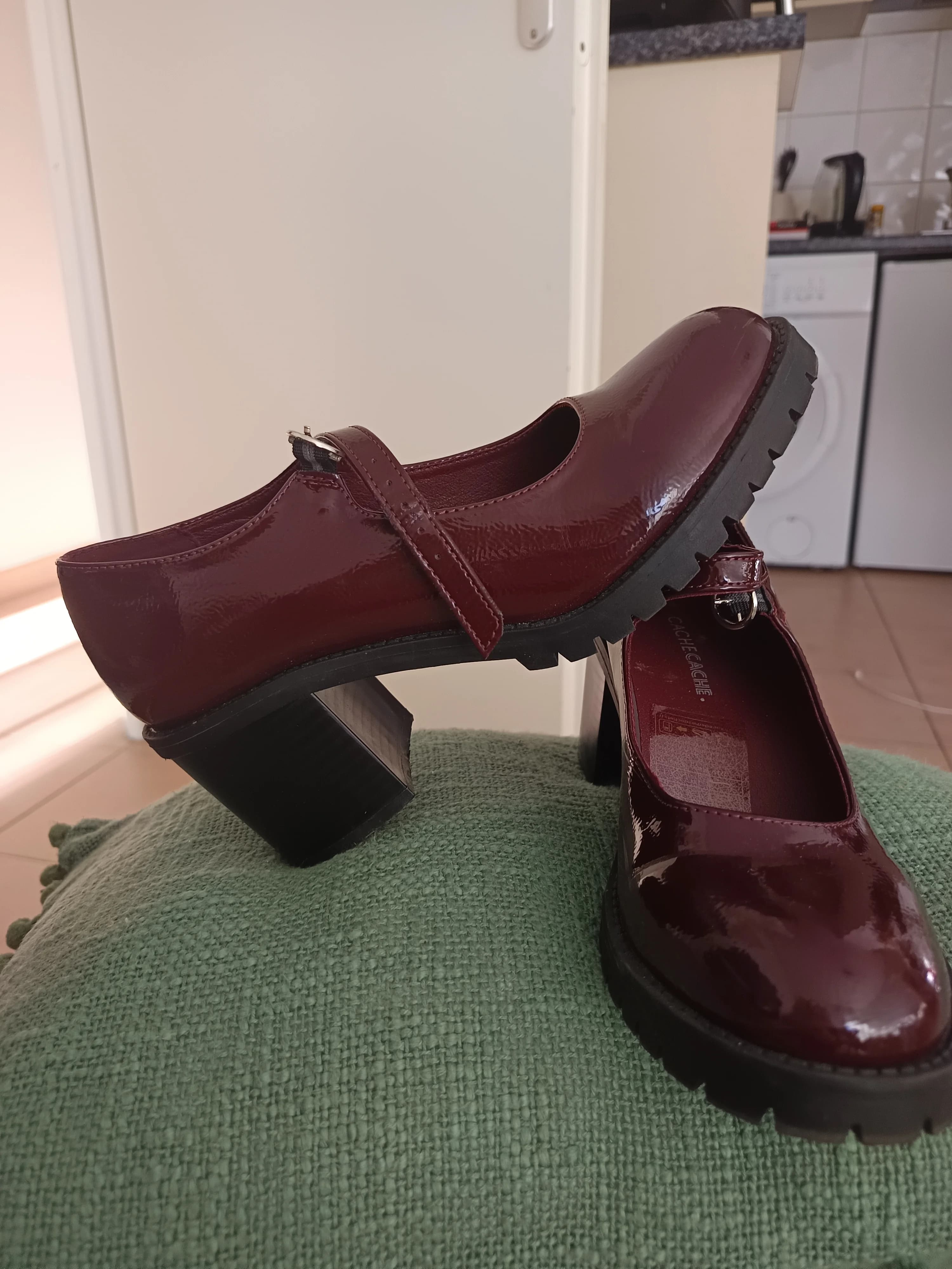Chaussures vernies bordeaux CACHE CACHE T.38 — photo 3
