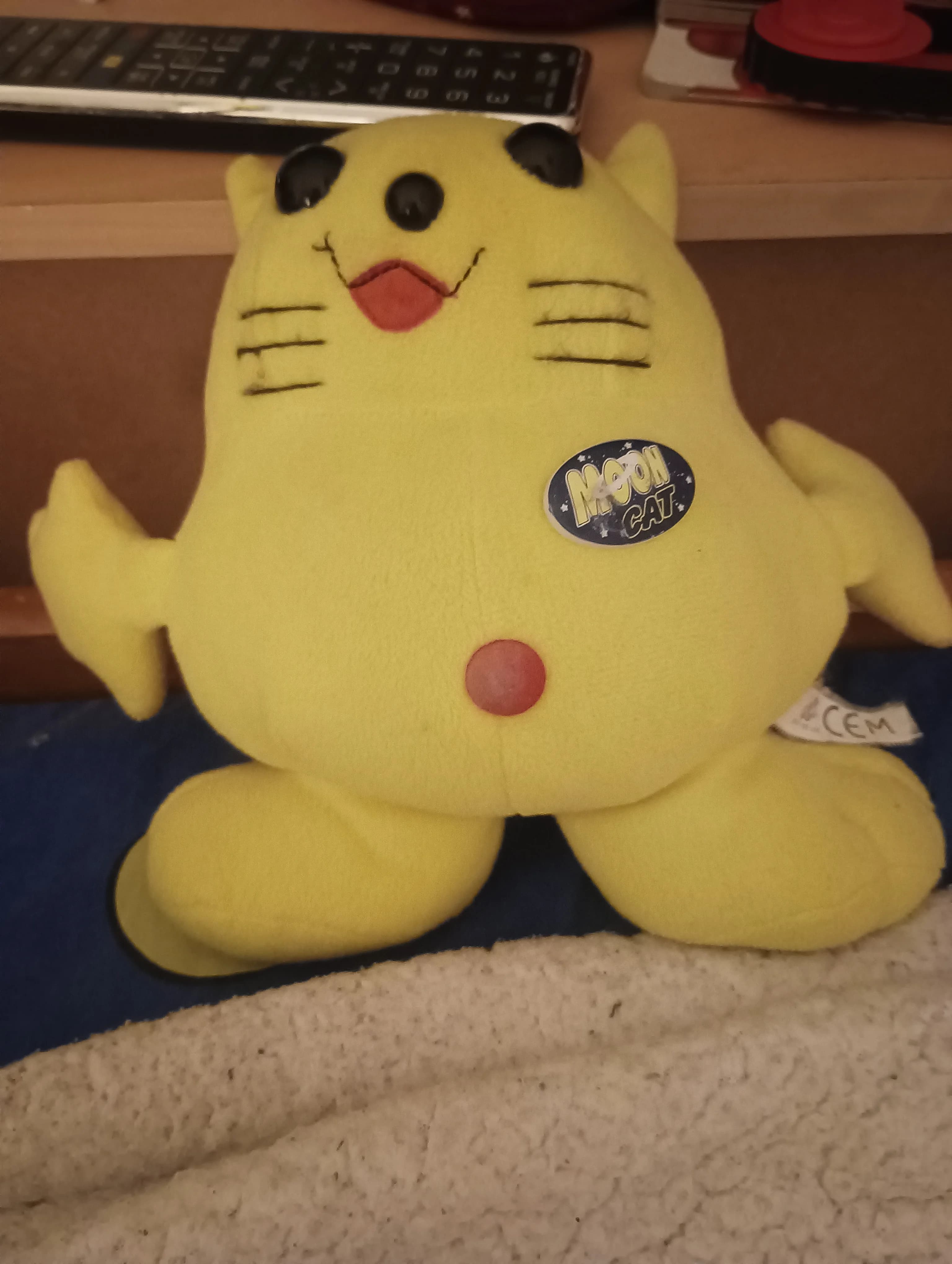 Peluche chat Moon Cat jaune — photo 1
