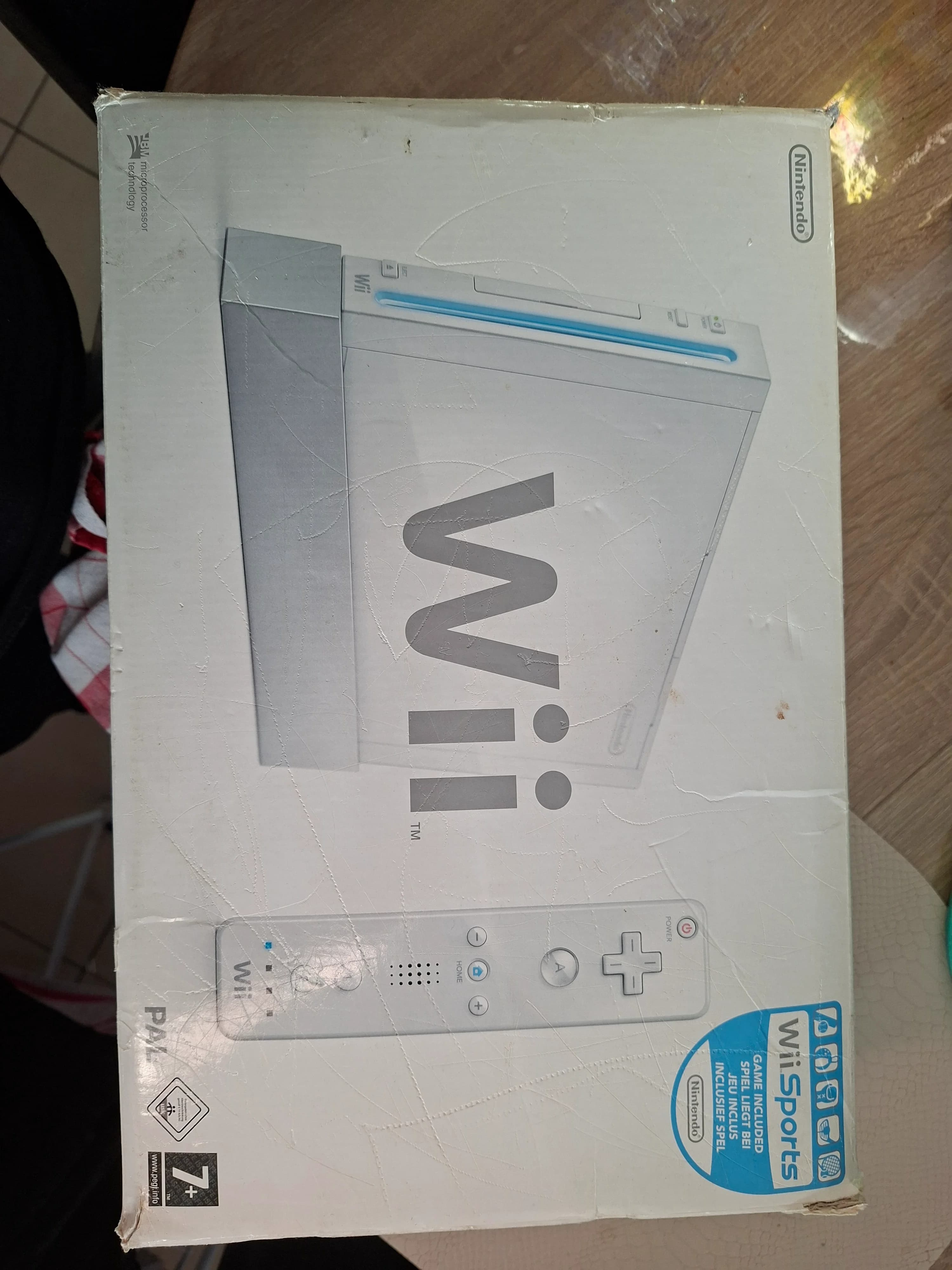 Console Nintendo Wii blanche, édition Wii Sports — photo 1