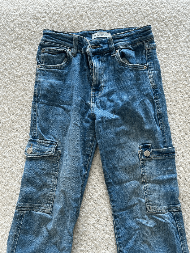 Jean cargo Zara bleu pour enfant taille 9-10 ans