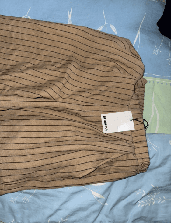 Pantalon Bershka rayé taille élastique — photo 4