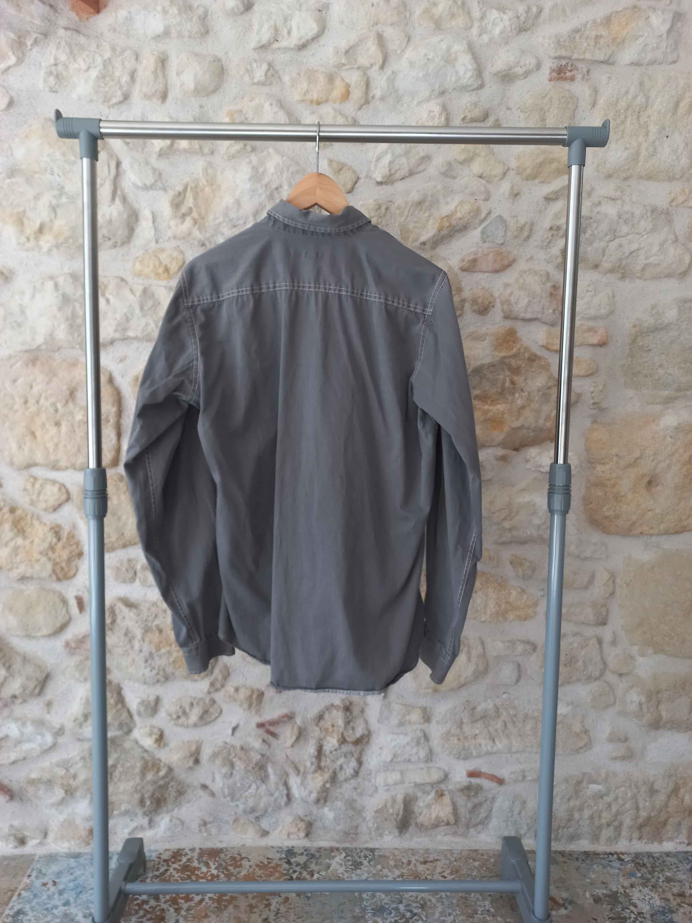 Chemise homme gris anthracite taille L — photo 2