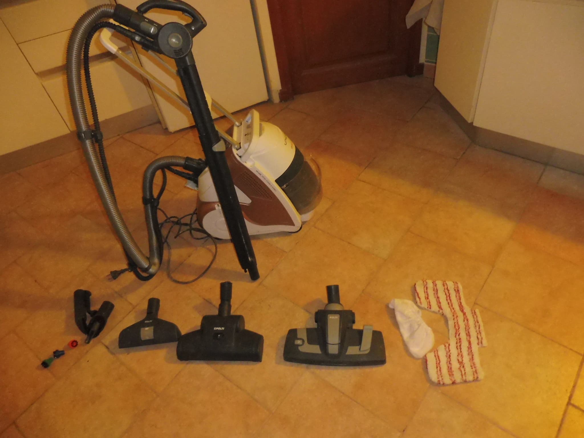 Aspirateur traîneau Rowenta Silence Force Cyclonic — photo 2