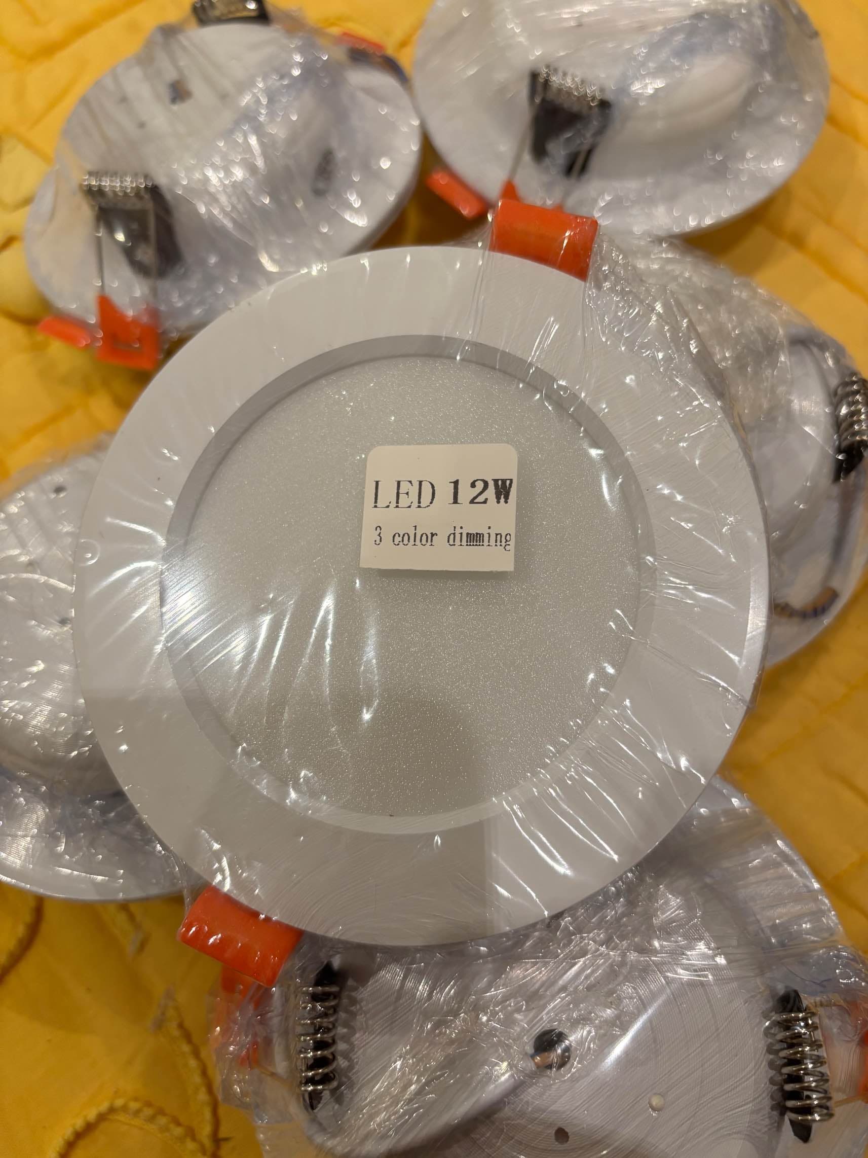 Lot de 12 Spots LED Encastrables 12W Neufs — photo 2